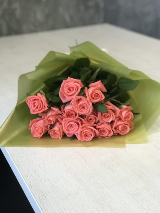 Букет из 15 или 25 роз "Анна Карина" - 60 см