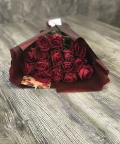 Букет из 11 или 15 красных роз 