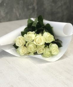 Букет из 9 или 15 белых роз 