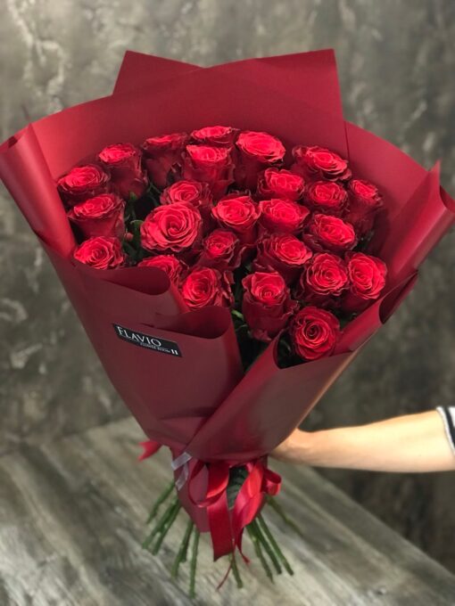 Букет из 25 красных роз "Phodos" 60 см