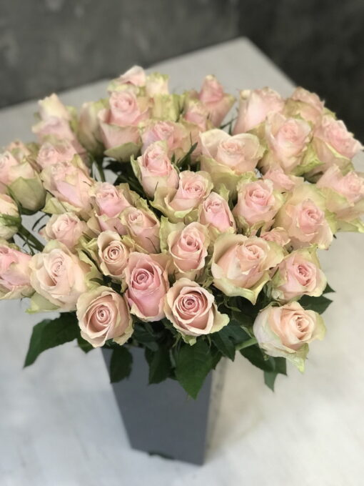 Букет из 25 или 35 роз "Pink Athena"