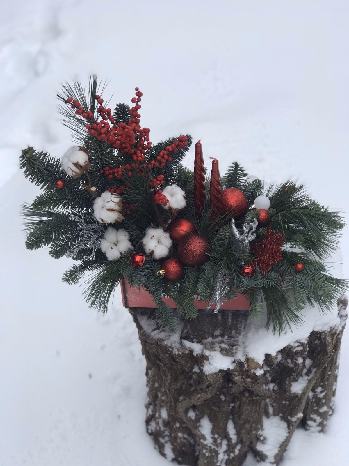 Winter Wooden Box "Red Sparkle "