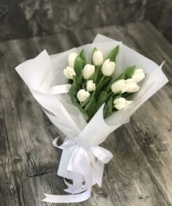 Букет из 11 белых тюльпанов “Antarctica”