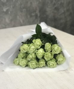 Букет из 11 или 15 белых роз 