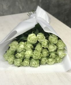 Букет из 25 белых роз 