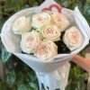 “Parfume” Букет з 7 піоноподібних троянд 