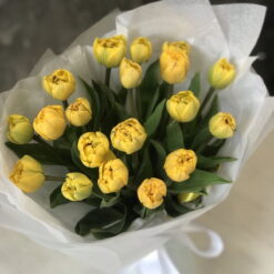 Букет из 19 Желтых Пионовидных тюльпанов