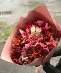 Букет из 21 ветки Альстромерий