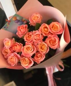Букет з 15 коралових троянд "Міс Піггі"