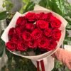 Букет з 19 червоної троянди 