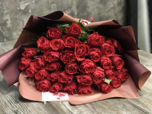 Букет з 51 червоних троянд "Heat" 50 см