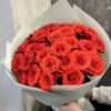 Букет з 25 червоних троянд 