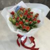 Букет з 21 червоного тюльпана 