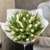 Букет з 35 білих тюльпанів