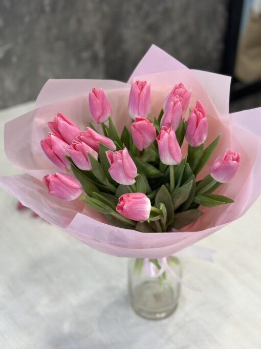 Букет з 15 рожевих тюльпанів «Dynasty»