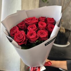 Букет з 11 червоних троянд 
