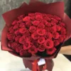 Букет з 51 червоних троянд 