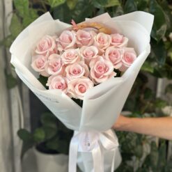 Букет з 11 рожевих троянд «Титанік» 60 см