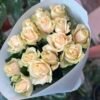 Букет з 15 персикових троянд Піч Аваланч 70 см