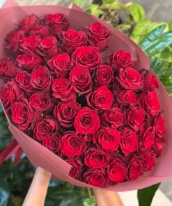 Букет з 45 червоних троянд "Explorer" Еквадор 60 см