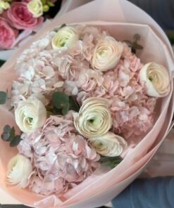 Букет з гортензіями та Ранункулюсами #102