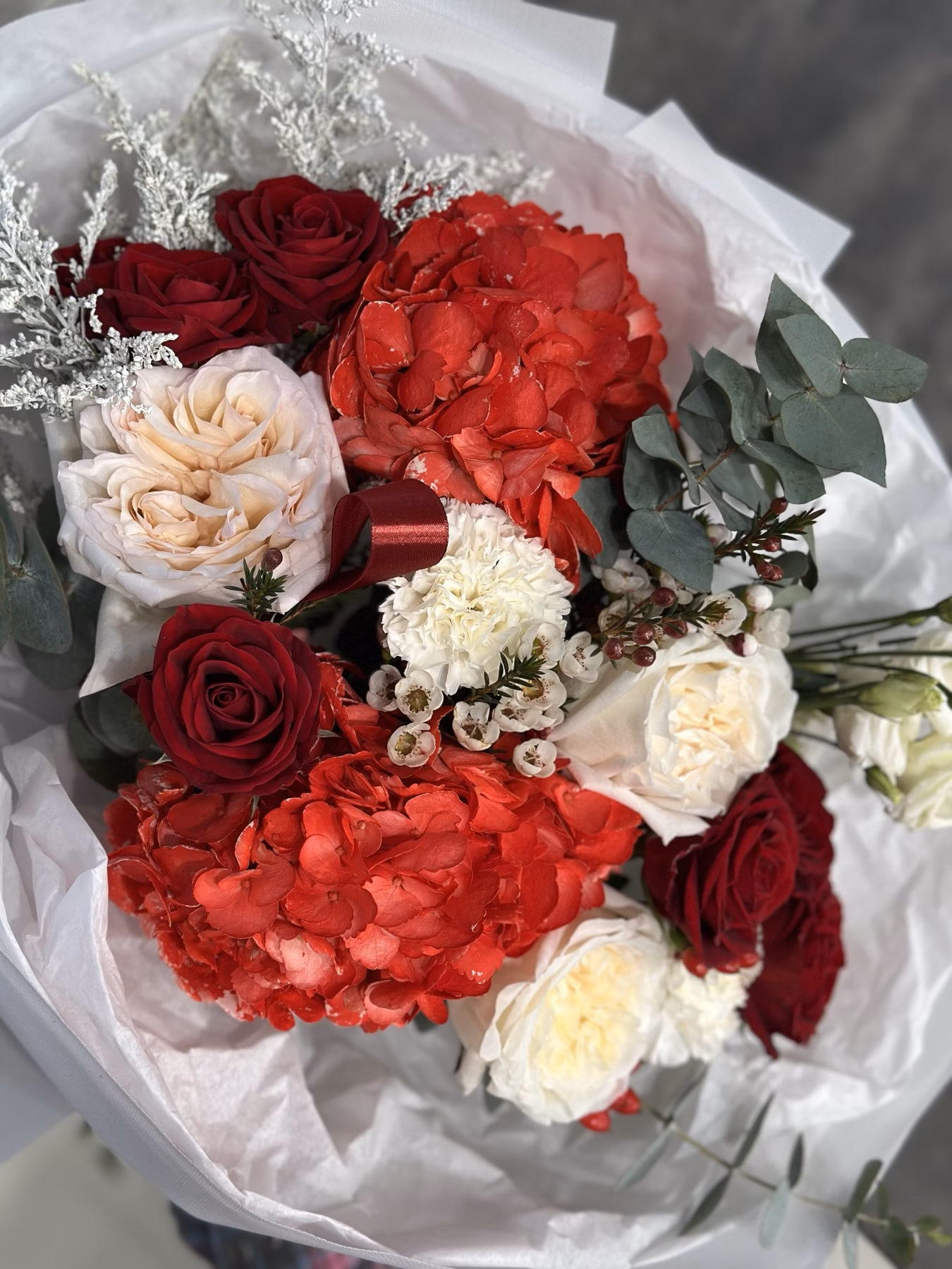 Букет “Red & White” # 502