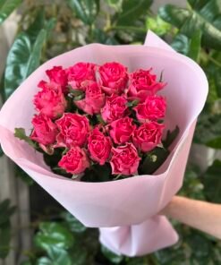 Букет з 15 малинових троянд "Roseberry" 70 см