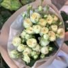 Букет з 5 гілок кущових троянд 